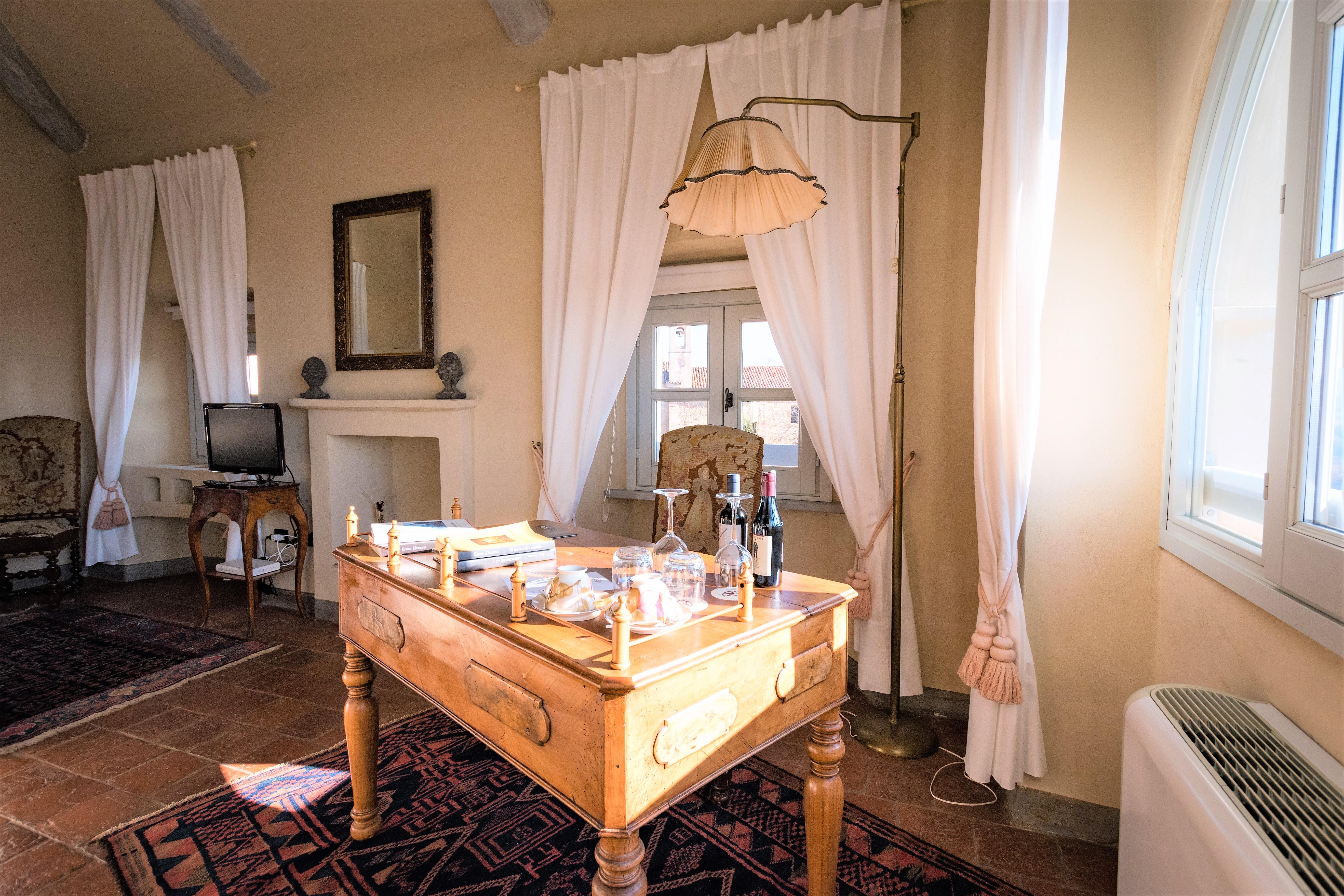 Antico Borgo Hotel คูเนโอ ภายนอก รูปภาพ
