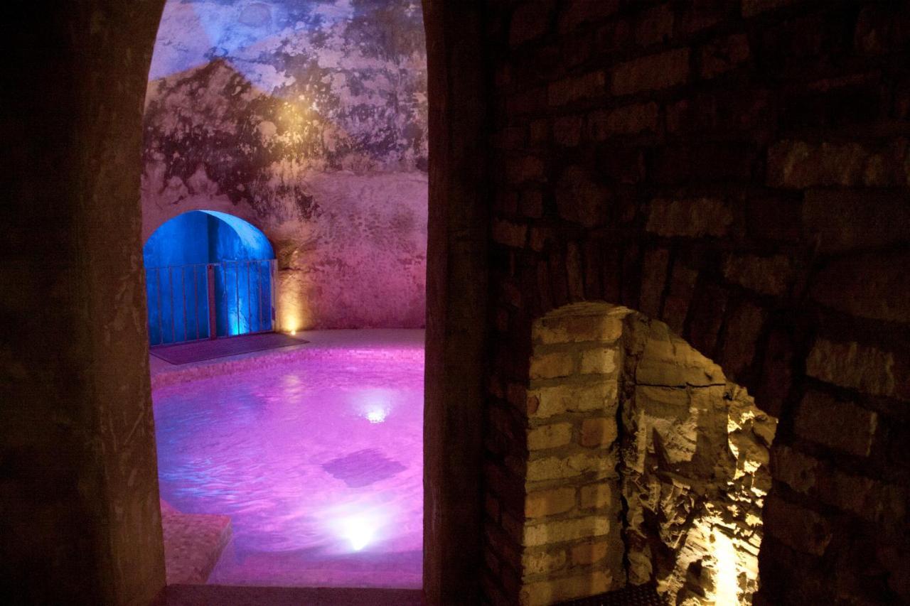 Antico Borgo Hotel คูเนโอ ภายนอก รูปภาพ